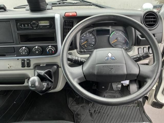 MITSUBISHI CANTER 2019 Image 31