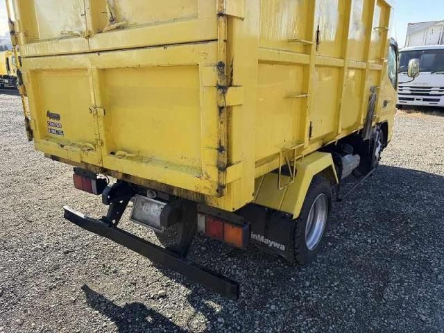 MITSUBISHI CANTER 2011 Image 31