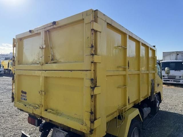 MITSUBISHI CANTER 2011 Image 31