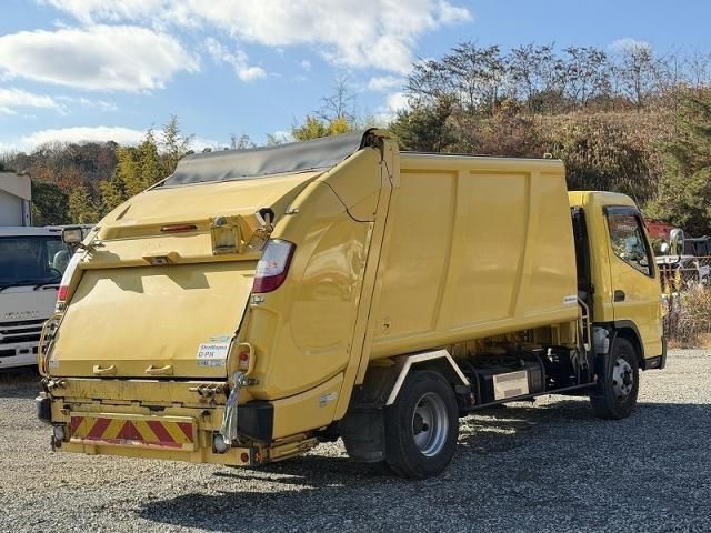 MITSUBISHI CANTER 2018 Image 31
