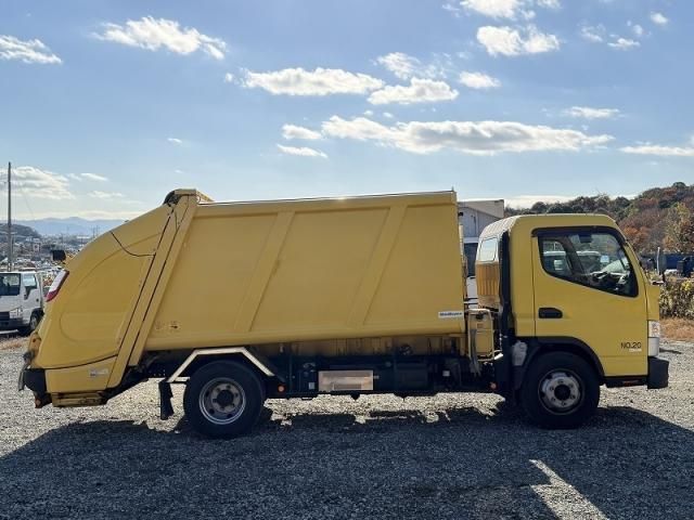 MITSUBISHI CANTER 2018 Image 31