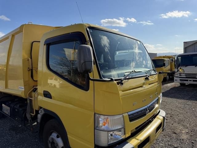 MITSUBISHI CANTER 2018 Image 31