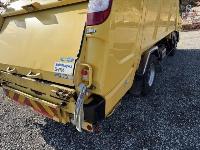 MITSUBISHI CANTER 2018 Image 31