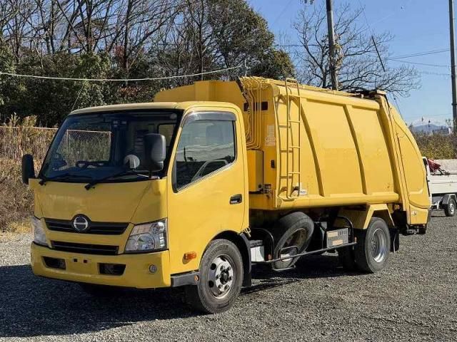 HINO DUTRO 2016 Image 31