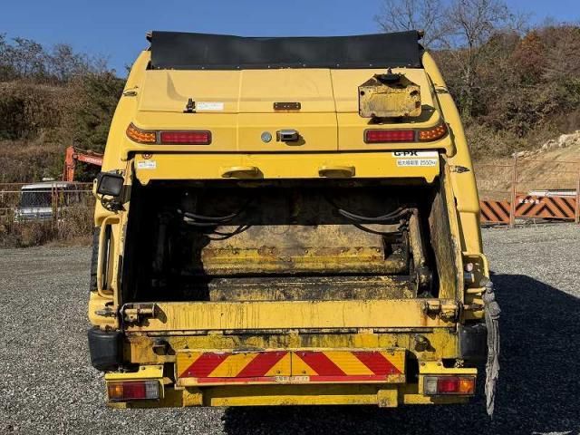 HINO DUTRO 2016 Image 31