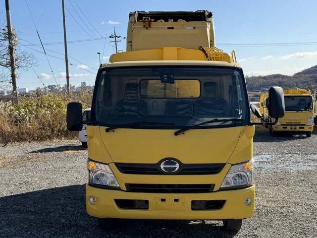 HINO DUTRO 2016 Image 31