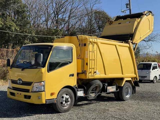 HINO DUTRO 2016 Image 31