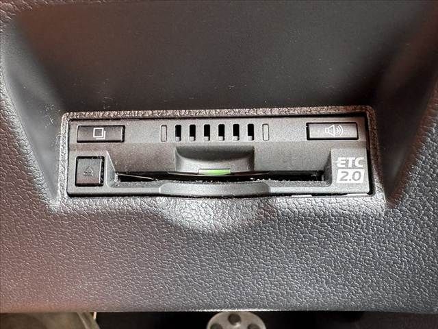 TOYOTA PRIUS PHV 2017 Image 31