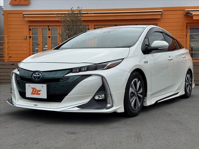 TOYOTA PRIUS PHV 2017 Image 31