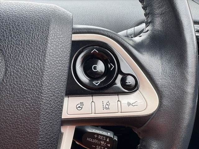 TOYOTA PRIUS PHV 2017 Image 31