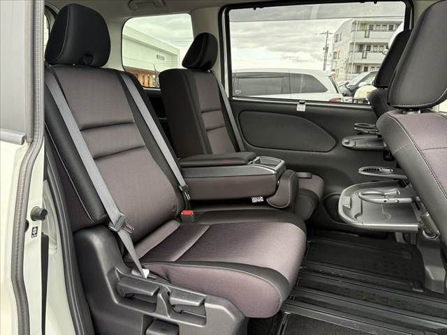 NISSAN SERENA  S-HYBRID 2016 Image 31