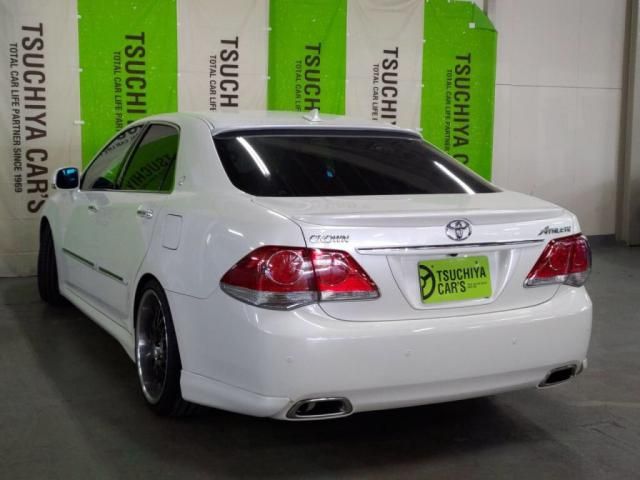 TOYOTA CROWN SEDAN 2011 Image 31