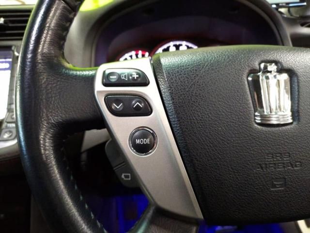 TOYOTA CROWN SEDAN 2011 Image 31