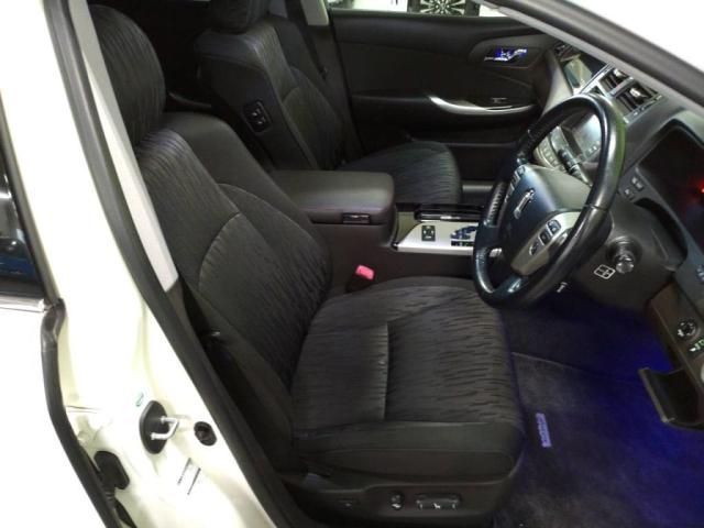 TOYOTA CROWN SEDAN 2011 Image 31