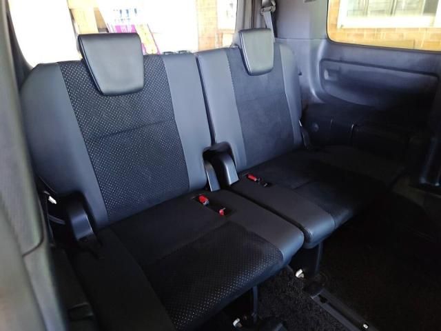 TOYOTA VOXY 2021 Image 31