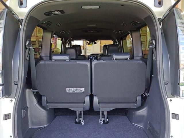 TOYOTA VOXY 2021 Image 31