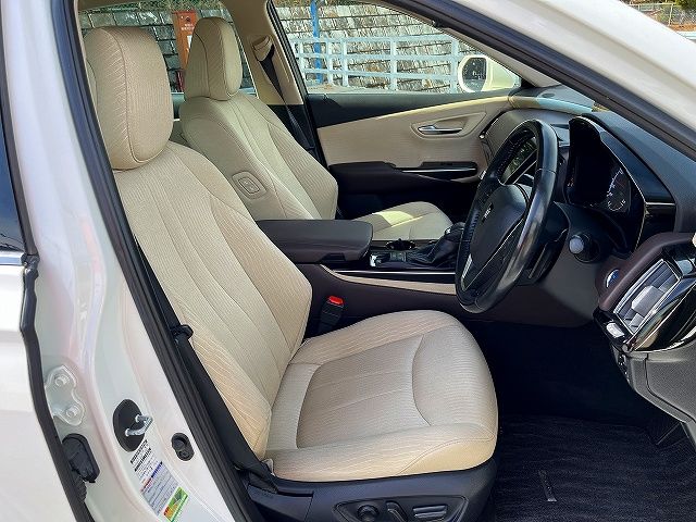 TOYOTA CROWN SEDAN HYBRID 2018 Image 31