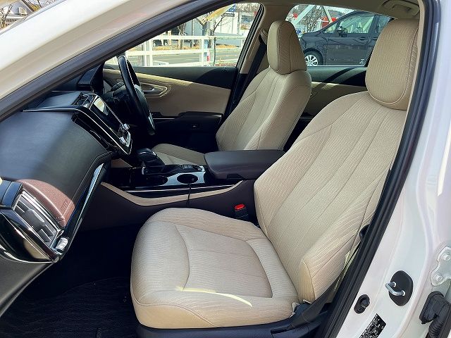 TOYOTA CROWN SEDAN HYBRID 2018 Image 31