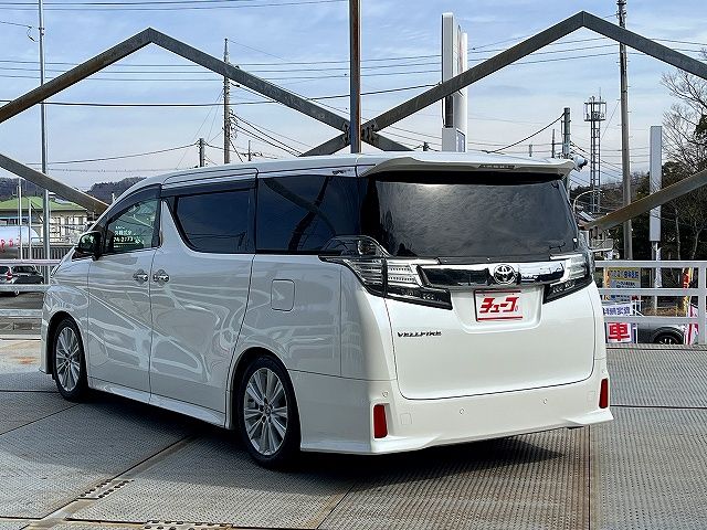 TOYOTA VELLFIRE 2015 Image 31