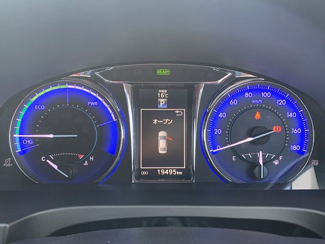 TOYOTA CAMRY HYBRID 2015 Image 31