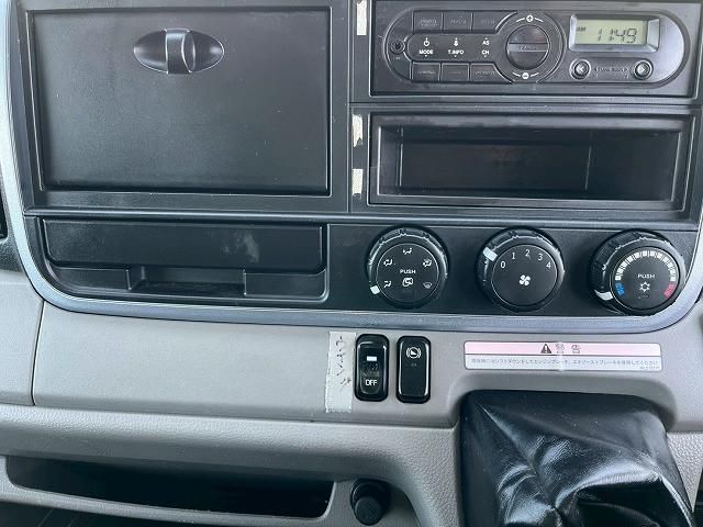 MITSUBISHI CANTER 2018 Image 31