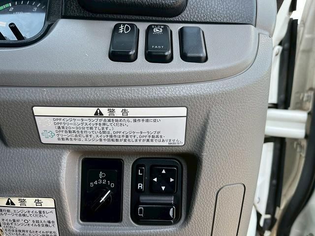 MITSUBISHI CANTER 2018 Image 31