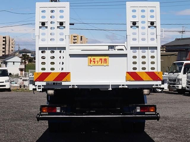 MITSUBISHI CANTER 2017 Image 31