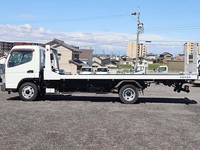 MITSUBISHI CANTER 2017 Image 31