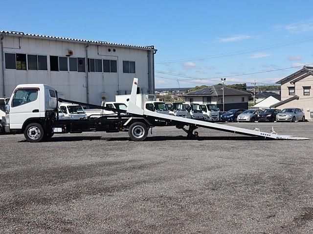 MITSUBISHI CANTER 2017 Image 31