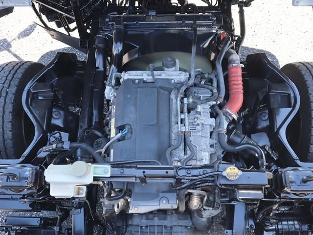 MITSUBISHI CANTER 2017 Image 31