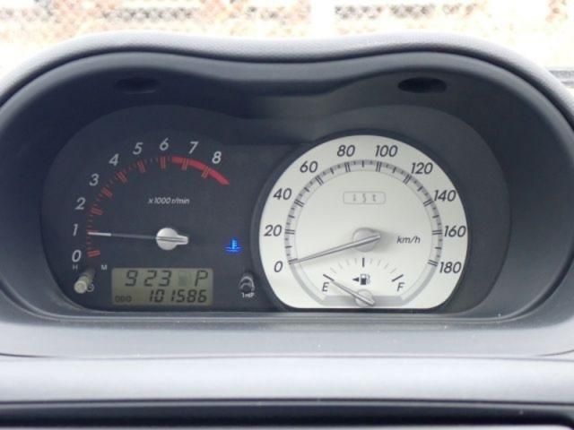 TOYOTA IST 2004 Image 31