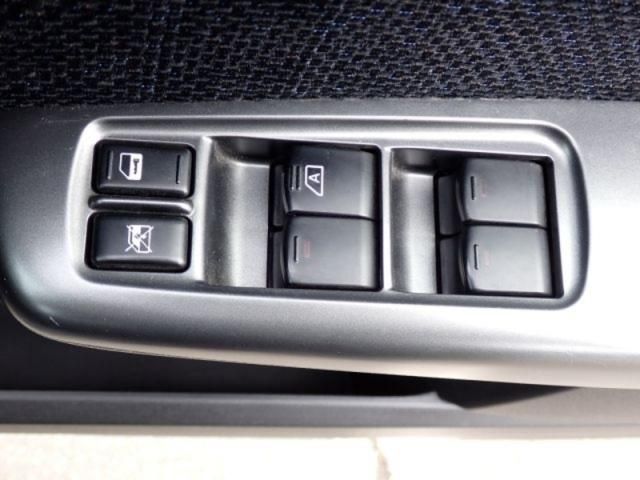 SUBARU FORESTER 2011 Image 31
