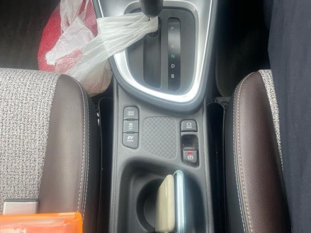 TOYOTA YARIS CROSS HYBRID 2022 Image 31