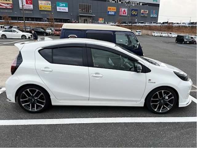 TOYOTA AQUA 2018 Image 31