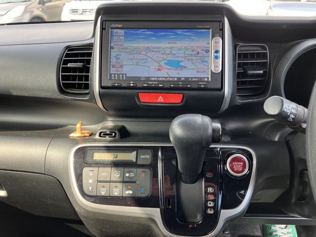 HONDA N BOX 2015 Image 31