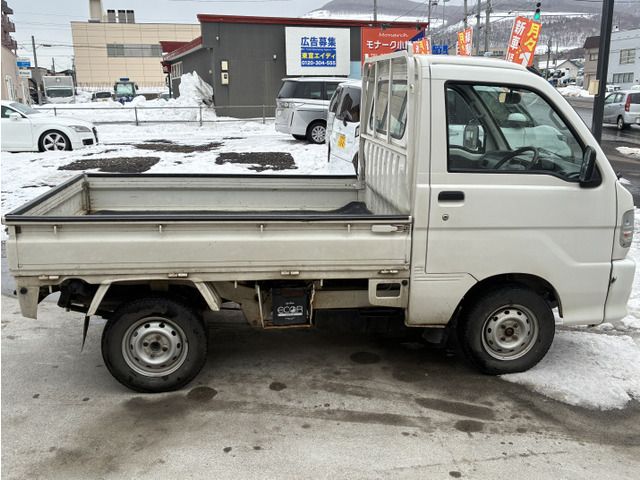 DAIHATSU HIJET TRUCK 4WD 2001 Image 31