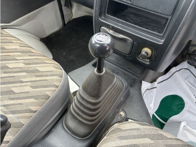 DAIHATSU HIJET TRUCK 4WD 2001 Image 31