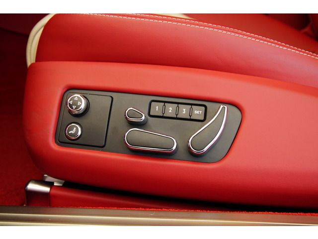 BENTLEY COUPE 2015 Image 31