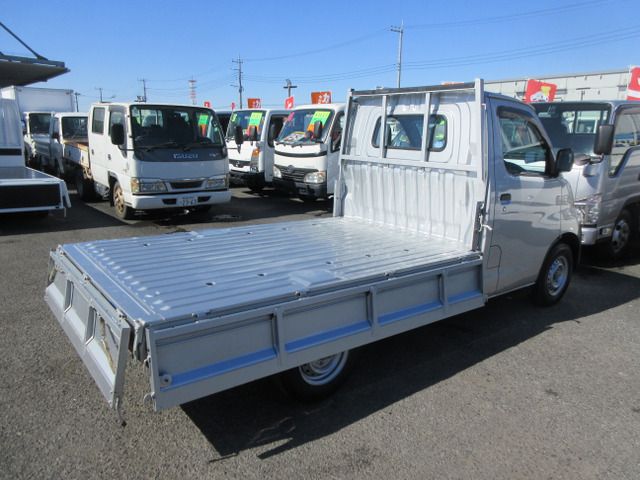 TOYOTA LITEACE TRUCK 2WD 2017 Image 31