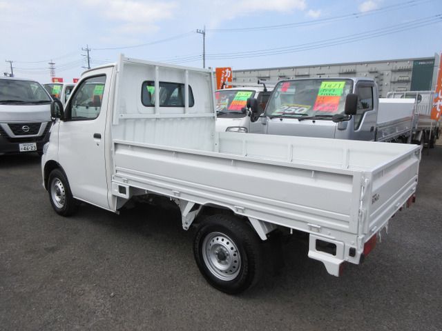 MAZDA BONGO TRUCK 2WD 2022 Image 31