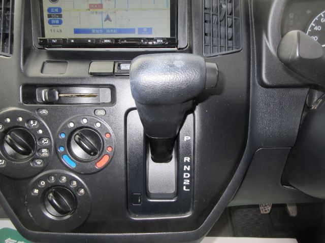 MAZDA BONGO TRUCK 2WD 2022 Image 31