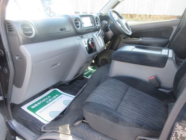 NISSAN NV350 CARAVAN 2020 Image 31