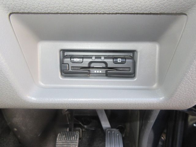 NISSAN NV350 CARAVAN 2020 Image 31