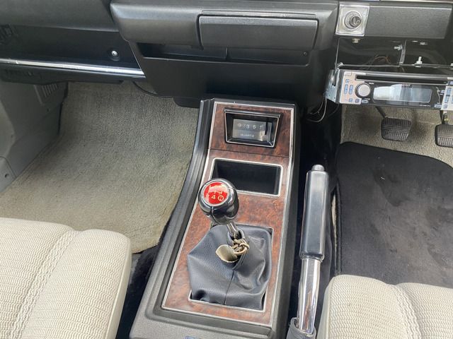 NISSAN CEDRIC 1977 Image 31