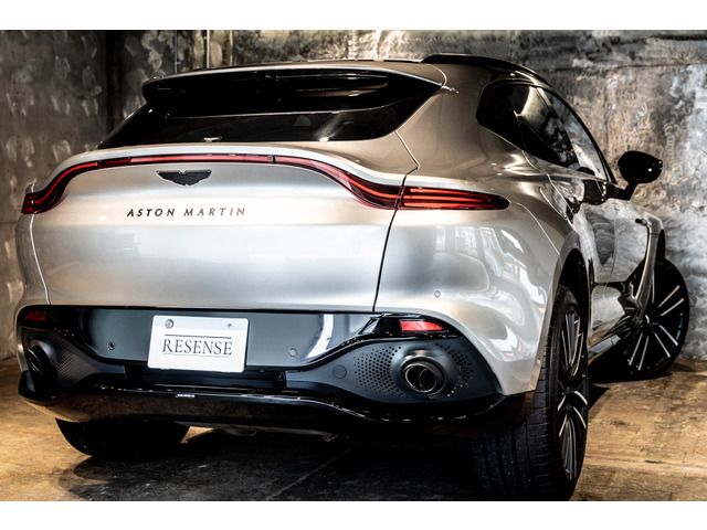 ASTON MARTIN SUV 2024 Image 31