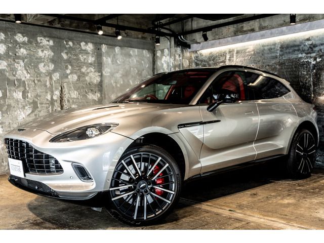 ASTON MARTIN SUV 2024 Image 31