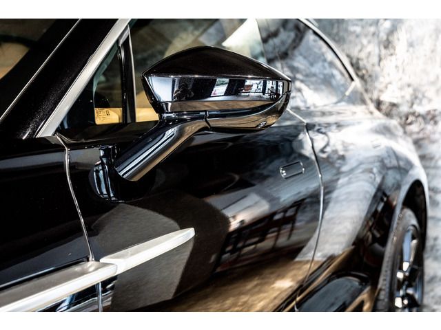 ASTON MARTIN SUV 2022 Image 31