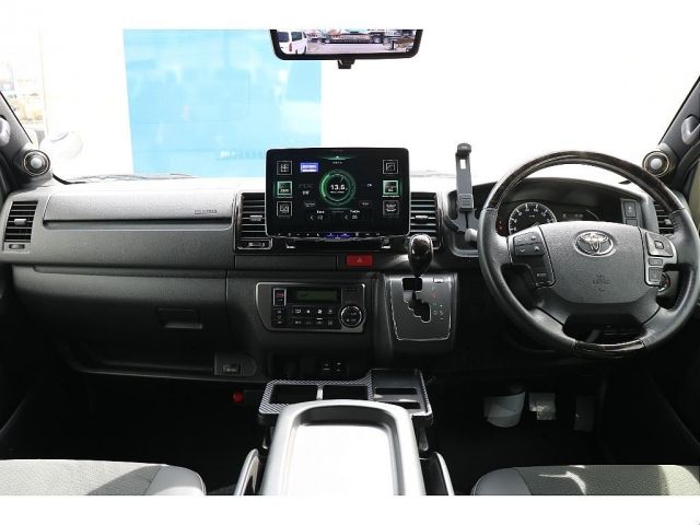 TOYOTA HIACE VAN 4WD 2023 Image 31