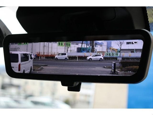 TOYOTA HIACE VAN 4WD 2023 Image 31