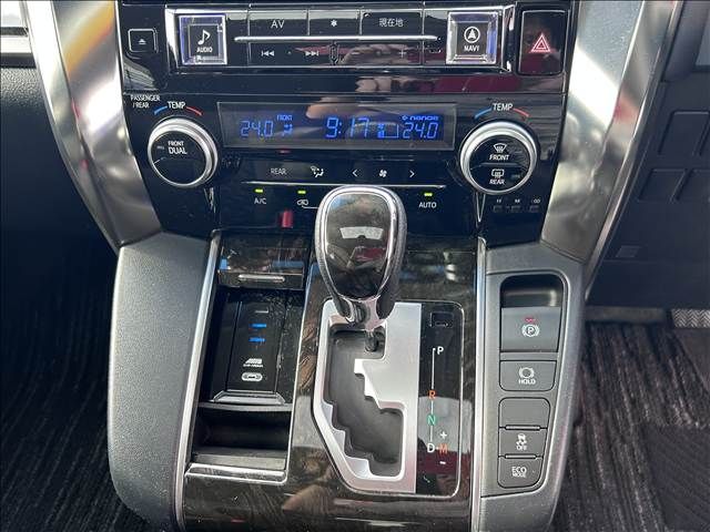 TOYOTA ALPHARD 2016 Image 31